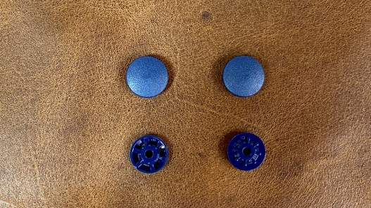 Bouton pression - bleu marine - maroquinerie accessoire qualité professionnelle - Cuir en Stock