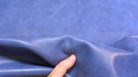 Demi peau de cuir de vachette ciré pullup bleu cyan - maroquinerie - cuirenstock