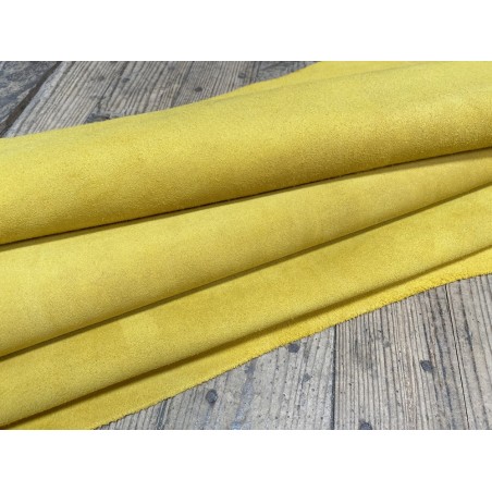 Croûte de cuir de vache velours jaune - Cuir en stock