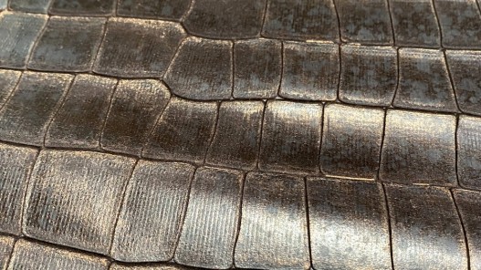 Peau de veau grain façon crocodile bronze - maroquinerie - cuir en stock