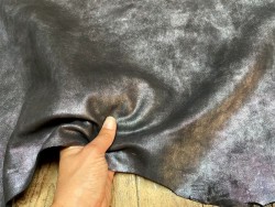 Peau de cuir de chèvre noire pailletée parme - maroquinerie - Cuir en Stock