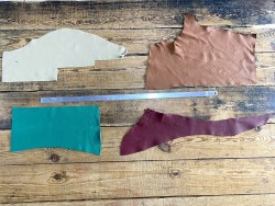 Chutes de cuir de taurillon grain TOGO - divers couleurs - Maroquinerie - cuir en stock