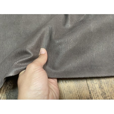 Demi peau de cuir de veau grain façon lézard brun taupe - maroquinerie - Cuir en stock