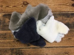 chute de cuir mouton lainé divers couleurs accessoire maroquinerie cuir en stock