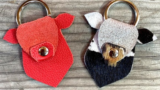 Kit tuto DIY en cuir - Porte clés meuh - à monter soi-même - idée cadeau - Cuir en Stock