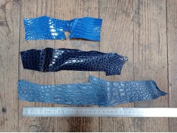 Lot de 3 morceaux de cuir de crocodile véritable bleu - bijou - maroquinerie - accessoire - Cuir en stock
