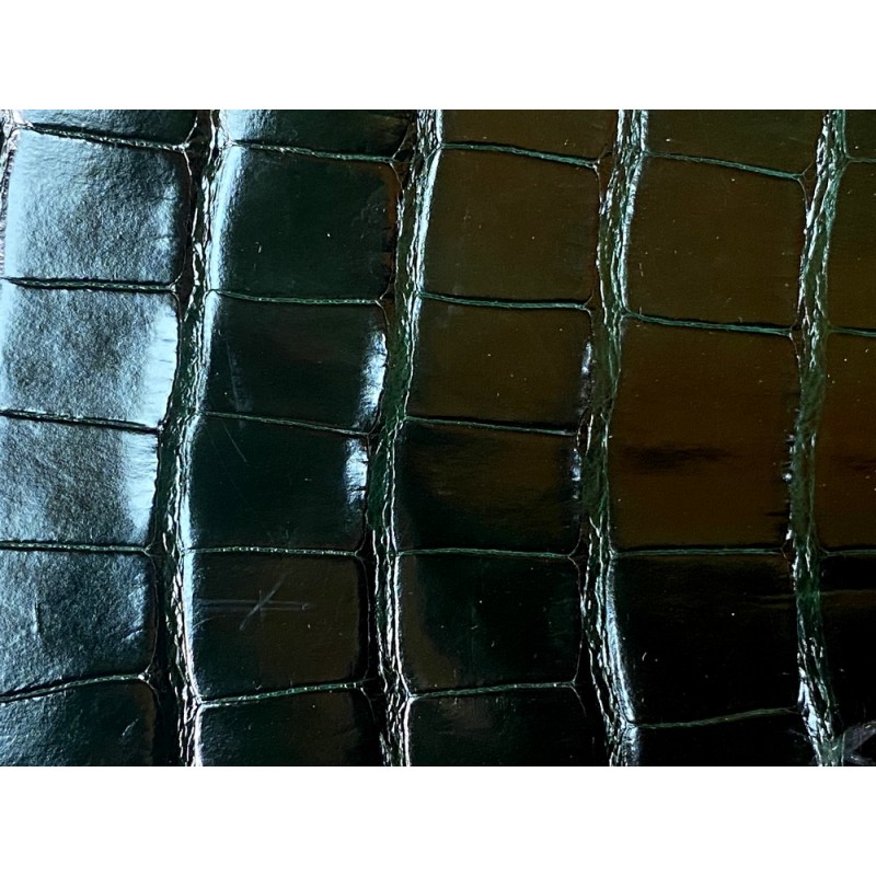 Morceau de cuir crocodile véritable - vert forêt - cuir en stock