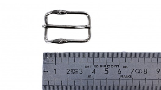 Boucle rectangulaire à motif croix - nickelé - 20 mm - ceinture - bouclerie - accessoires - Cuir en stock