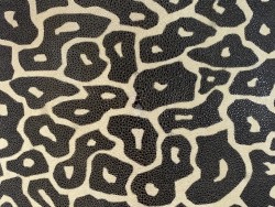 Peau de galuchat - perle centrale - cuir exotique - façon léopard beige - Cuir en stock
