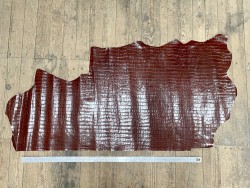 Demi-peau de cuir de veau grain croco brun acajou - maroquinerie - Cuirenstock