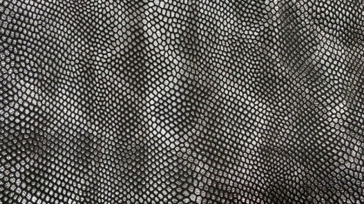 Peau de cuir de chèvre imprimée façon serpent - noir argenté métallisé - maroquinerie - Cuirenstock