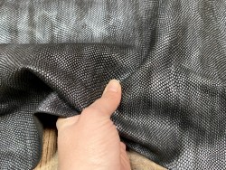 Peau de cuir de chèvre imprimée façon serpent - noir argenté métallisé - maroquinerie - Cuir en stock