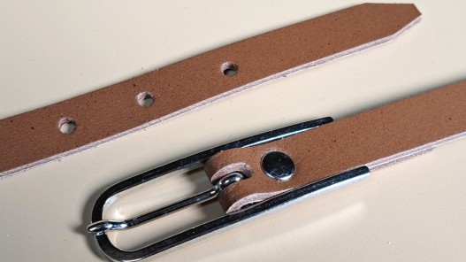 Boucle rectangulaire arrondie nickelé - 15 mm - ceinture - bouclerie - cuir en stock
