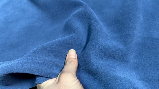 Peau de veau velours bleu jeans - Maroquinerie - cuir en stock
