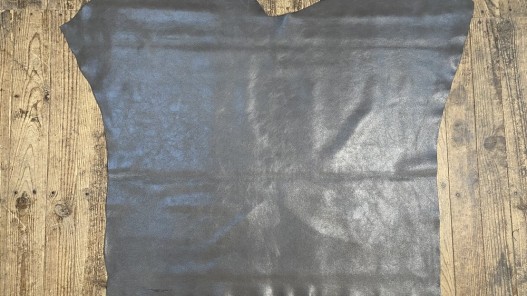 Peau de veau velours gris brillant - Maroquinerie - cuir en stock