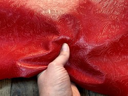 Peau de cuir de mouton grain cordoue fleuri rouge - Cuir en stock