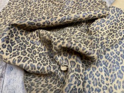 Demi-peau de cuir de veau velours façon léopard - maroquinerie - Cuirenstock