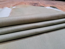 Lot de 3 peaux de cuir stretch identiques - vert d'eau - cuir en stock