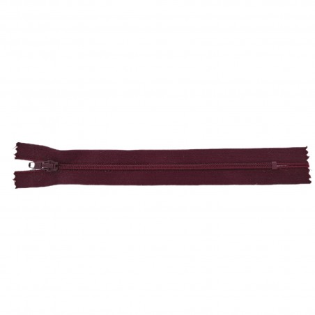 Fermeture Eclair® - bordeaux - zip nylon non séparable - 17.5 cm - Cuirenstock