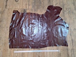 Bande de cuir de vachette finition ciré pullup bordeaux - maroquinerie - Cuir en stock