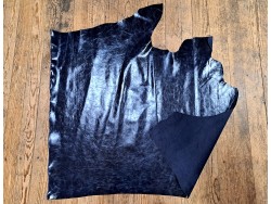 Bande de cuir de vachette pullup ciré - noir bleuté - cuir en stock