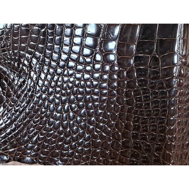 Morceau de peau cuir de crocodile véritable vernis bronze - Cuir en Stock