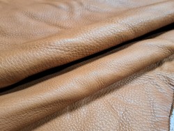 Demi peau de cuir de vachette - gold - maroquinerie - ameublement - cuir en stock