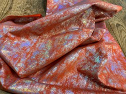 Peau de veau velours métallisé holographique - Rouge - Maroquinerie - Cuir en Stock