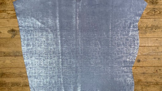 Peau de veau velours métallisé effet béton - bleu jeans - Maroquinerie - cuir en stock