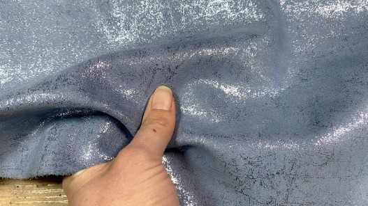 Peau de veau velours métallisé effet béton - bleu jeans - Maroquinerie - Cuir en stock