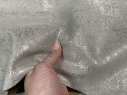 Peau de veau velours métallisé effet béton - gris perle - Maroquinerie - Cuir en stock