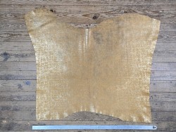 Peau de veau velours métallisé effet béton - jaune ocre - Maroquinerie - cuir en stock