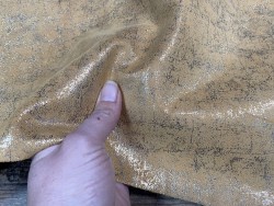 Peau de veau velours métallisé effet béton - jaune ocre - Maroquinerie - Cuir en stock