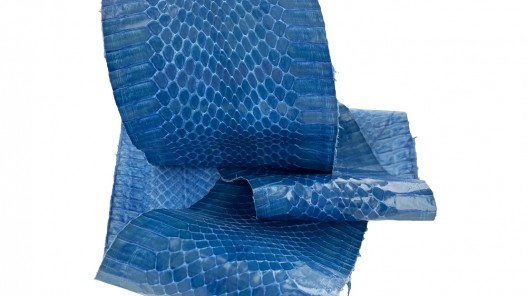 Peau de cuir de serpent véritable - serpent d'eau bleu - accessoire - Cuir en Stock