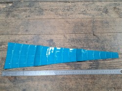 Morceau de cuir crocodile véritable bleu turquoise - cuirenstock