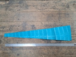 Morceau de cuir crocodile véritable bleu turquoise - Cuir en stock