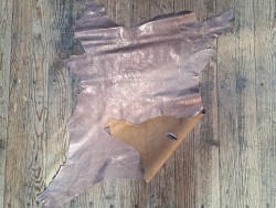 Peau de cuir de chèvre métallisé cuivre -  maroquinerie - Cuir en stock