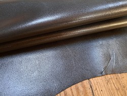 Peau de cuir de chèvre gris anthracite - maroquinerie accessoire - cuir en stock