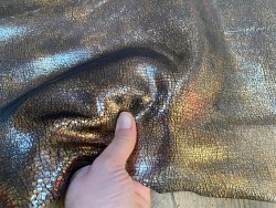 Peau de cuir de chèvre métallisé effet craquelé - bronze - maroquinerie - Cuir en stock