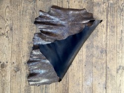 Peau de cuir de chèvre métallisé effet craquelé - bronze - maroquinerie - Cuir en Stock