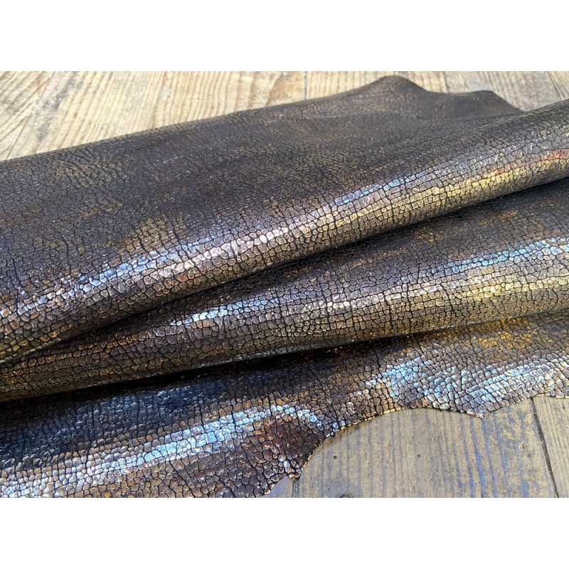 Peau de cuir de chèvre métallisé effet craquelé - bronze - maroquinerie - cuir en stock