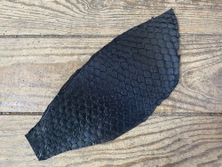 Cuir de poisson Tilapia noir mat maroquinerie bijoux accessoire Cuir en stock