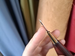 Alêne bois exotique - pointe diamant - outils - Cuir en stock