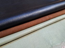 Lot de 3 peaux de cuir stretch - vêtement - maroquinerie - bonnes affaires - Cuir en stock