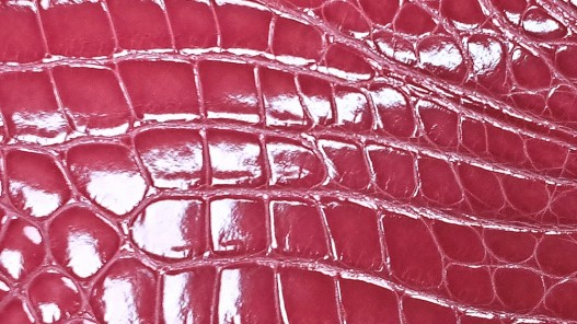 Cuir de crocodile véritable - rose saumon - maroquinerie bijoux - Cuir en Stock