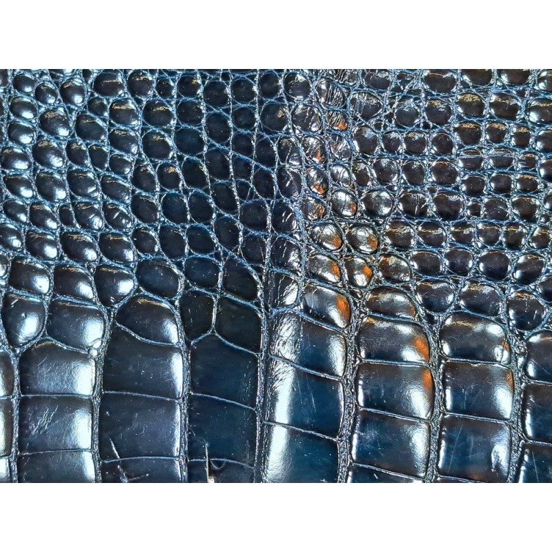 Morceau de cuir crocodile véritable -noir bleuté - cuir en stock