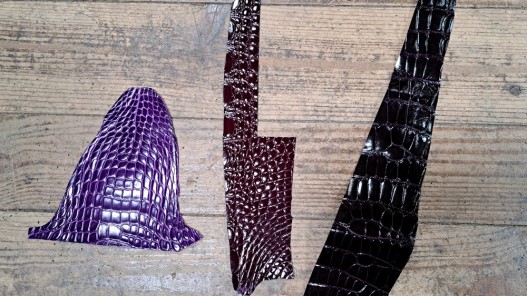 Lot de 3 morceaux de cuir de crocodile véritable - violet - Cuir en stock