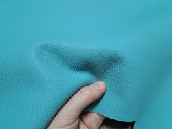Demi peau de cuir de vache - bleu turquoise - maroquinerie ameublement - accessoire Cuirenstock