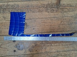 Morceau de cuir crocodile véritable - bleu électrique - cuirenstock