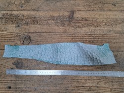 Morceau de cuir de crocodile véritable - vert - bijoux et accessoires - cuir en stock